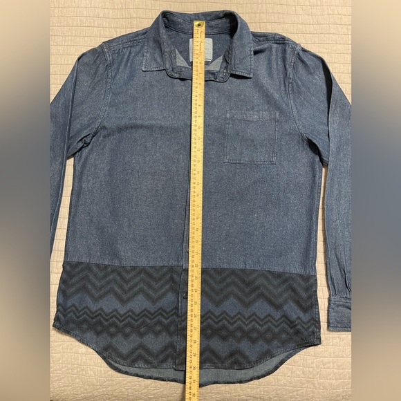 On The Byas Long Sleeve Button Down Shirt Adult Size Large - Picture 3 of 8